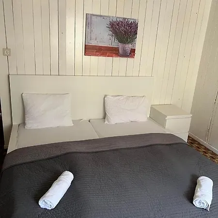 Quarto em Acomodações Particulares Base Cafe