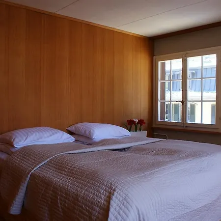 Quarto em Acomodações Particulares Base Cafe Lauterbrunnen