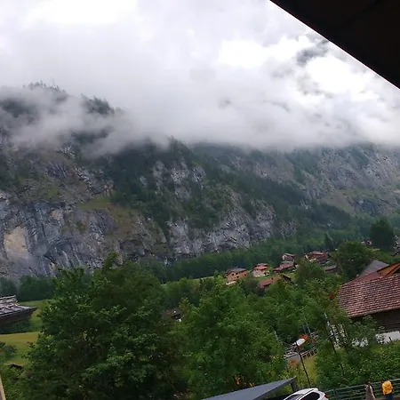 Base Cafe Homestay Lauterbrunnen