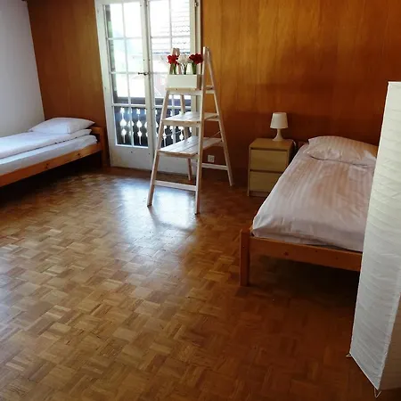 Quarto em Acomodações Particulares Base Cafe Lauterbrunnen