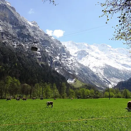 Base Cafe Homestay Lauterbrunnen