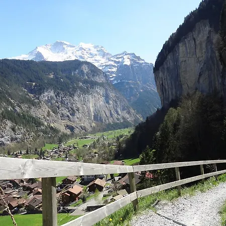 Base Cafe Lauterbrunnen