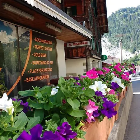 Base Cafe * Lauterbrunnen