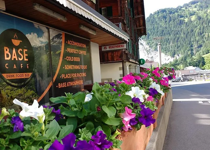 Base Cafe * Lauterbrunnen